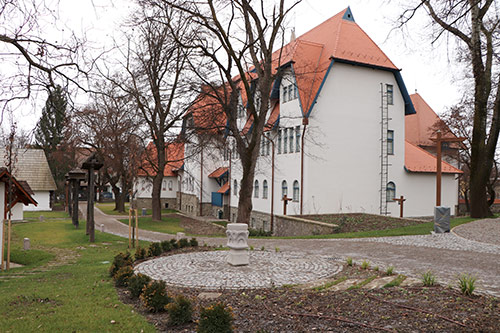 Kezdetben vala az ember
